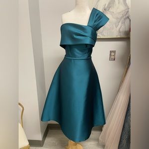 Teri John Tea Length